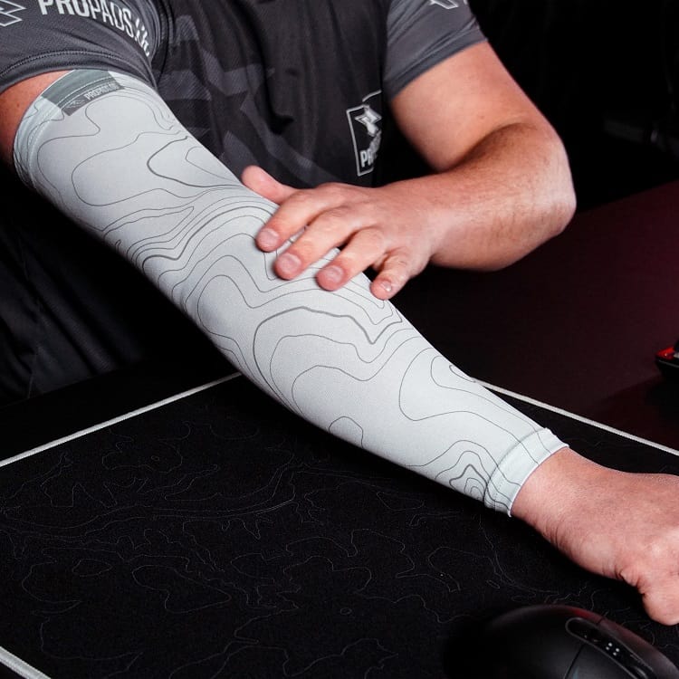 TYPO PRO Gaming Armsleeve