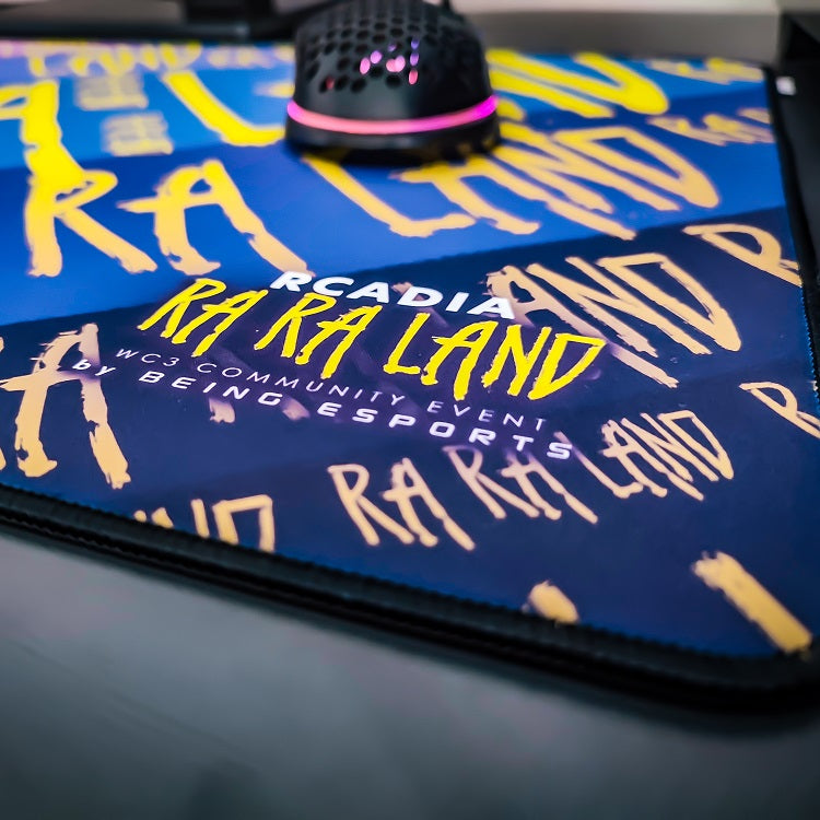 RA RA LAND mouse pad